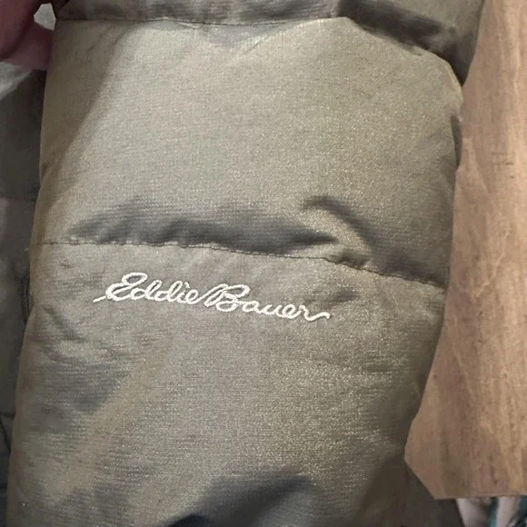 Eddie Bauer Olive Puffer Jacket with Faux Fur Hood and Down Fill. - Picture 3 of 10